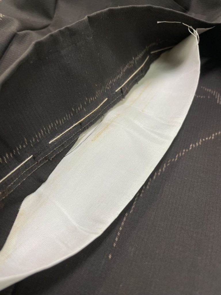 大島紬の洗い張り仕立て直しが必要な例