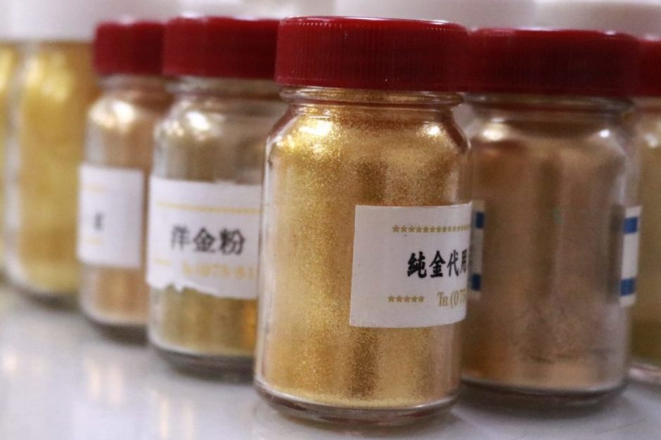金彩加工の材料